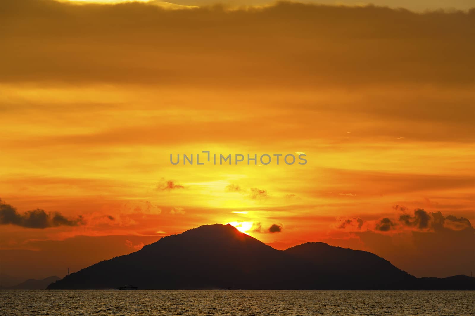 Sunset island by kawing921
