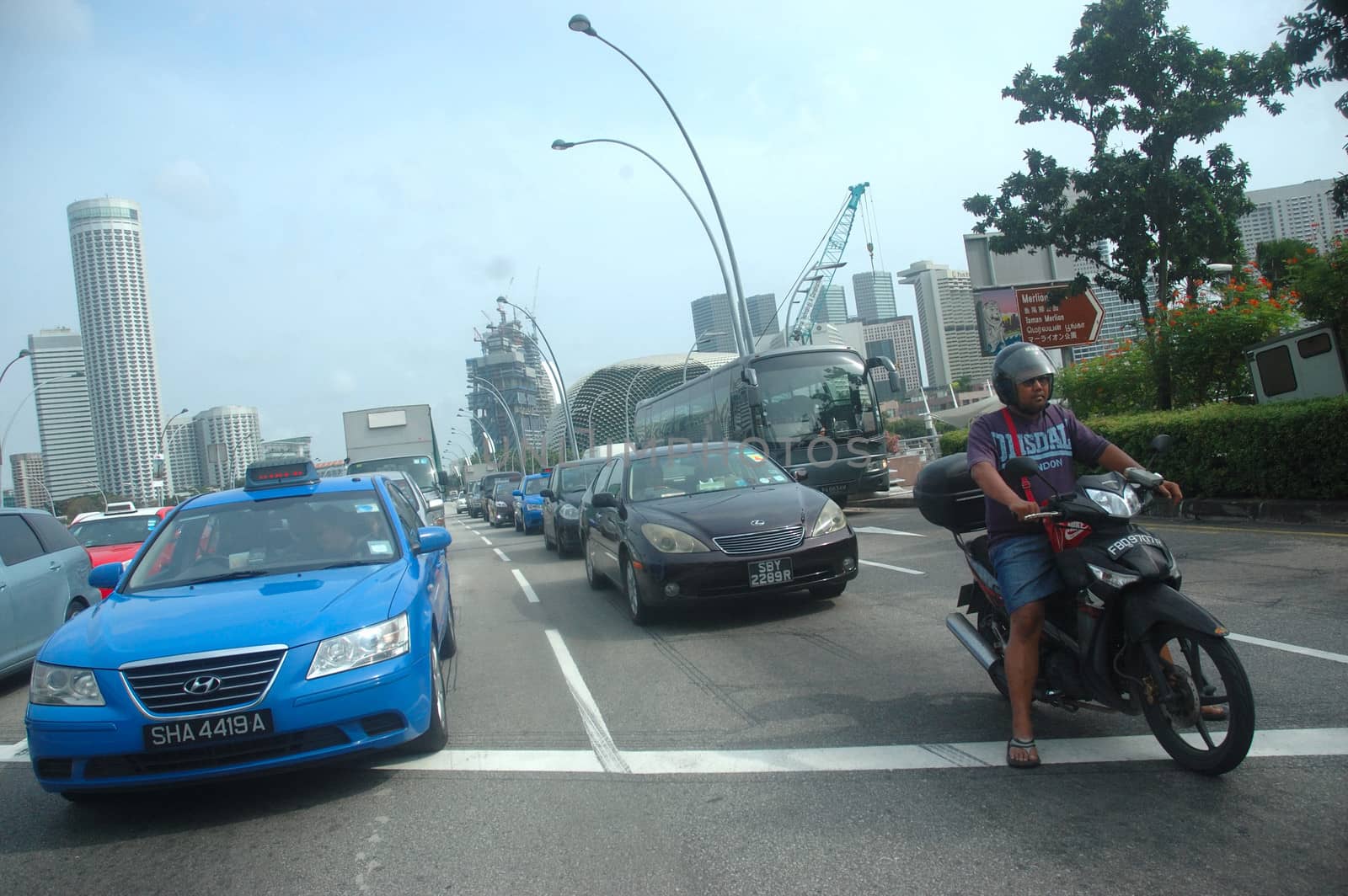 Road traffic by bluemarine