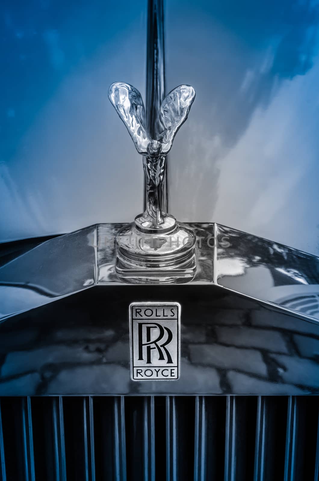 Luxury Rolls-Royce Car Hood Ornament by mrdoomits