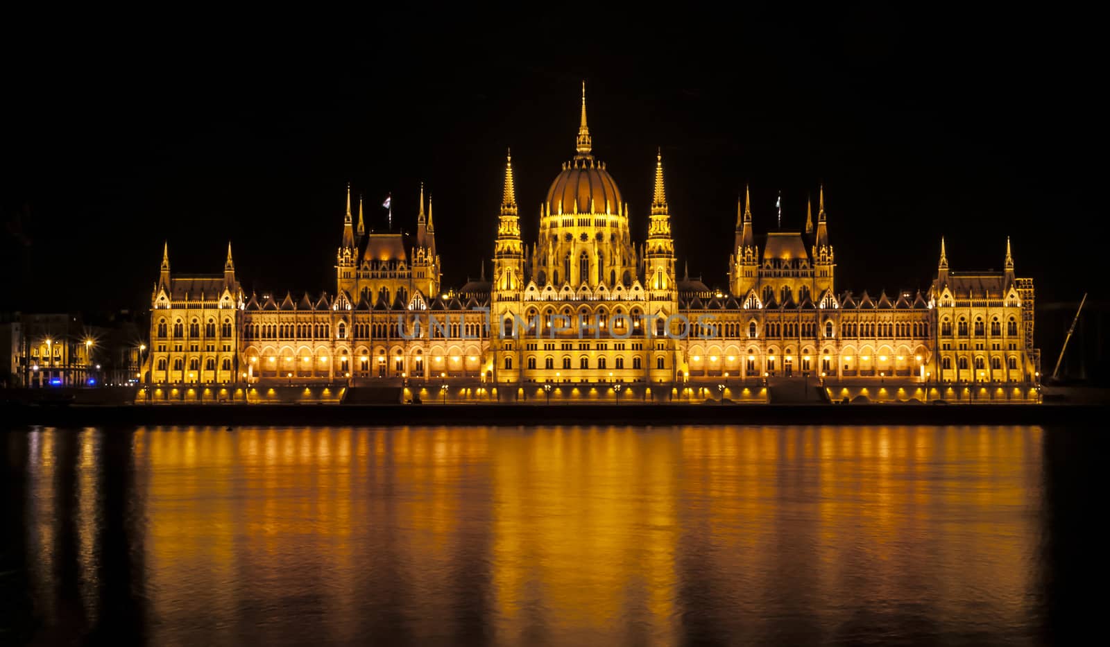 Hungarian Parliament building. by FER737NG