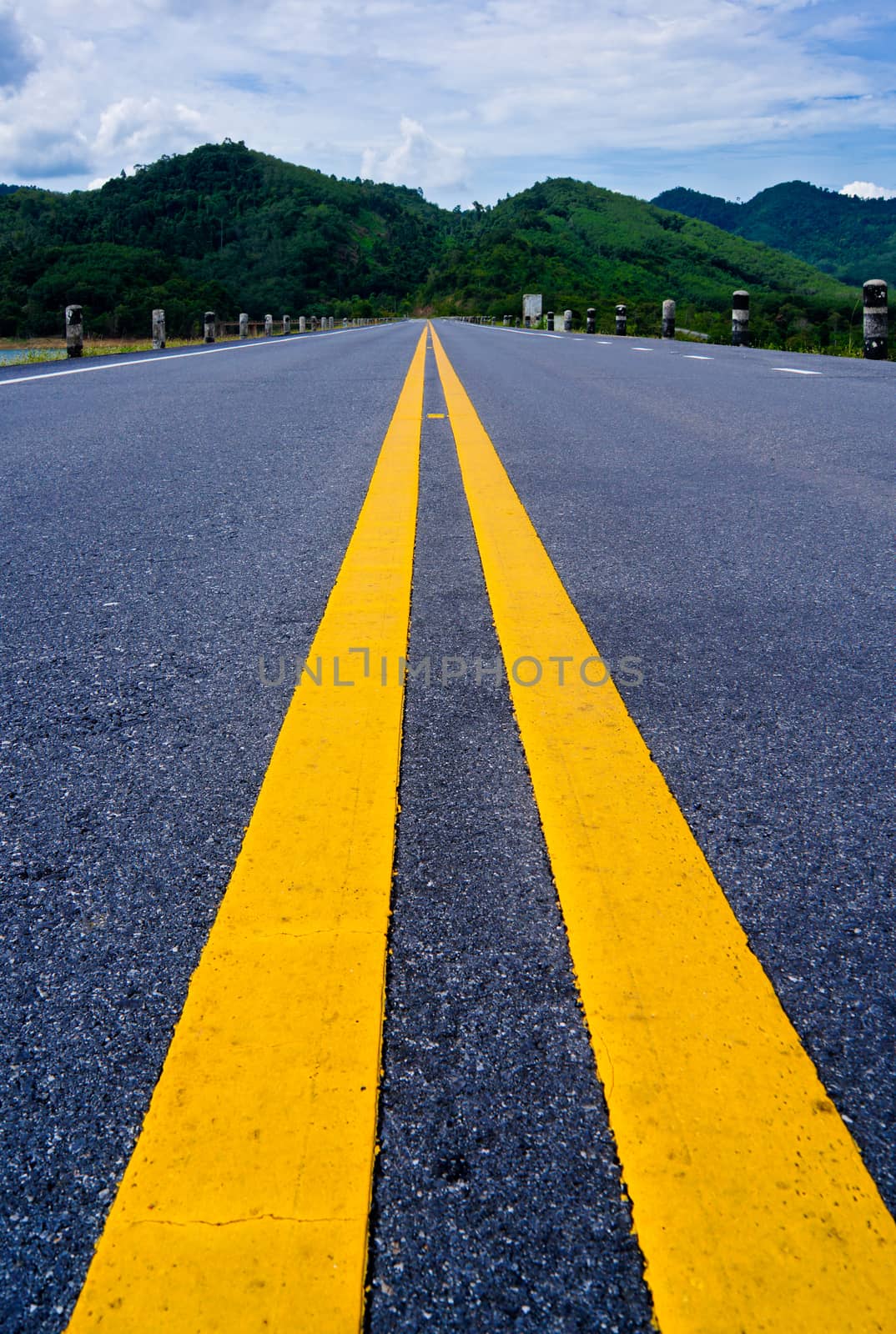 Empty road to the Mountain.