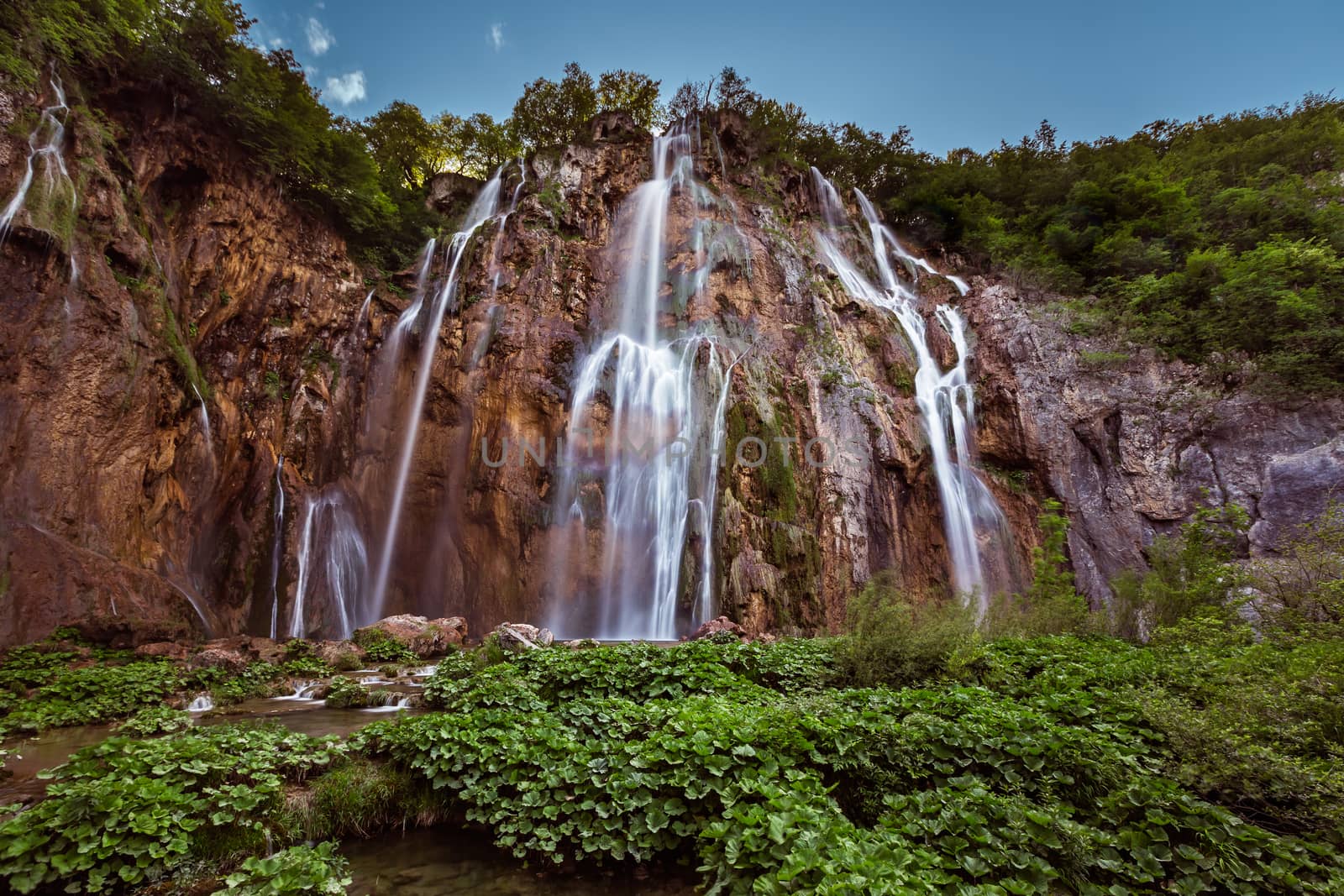 Big Waterfall in Plitvice Lakes National Park, Croatia by anshar