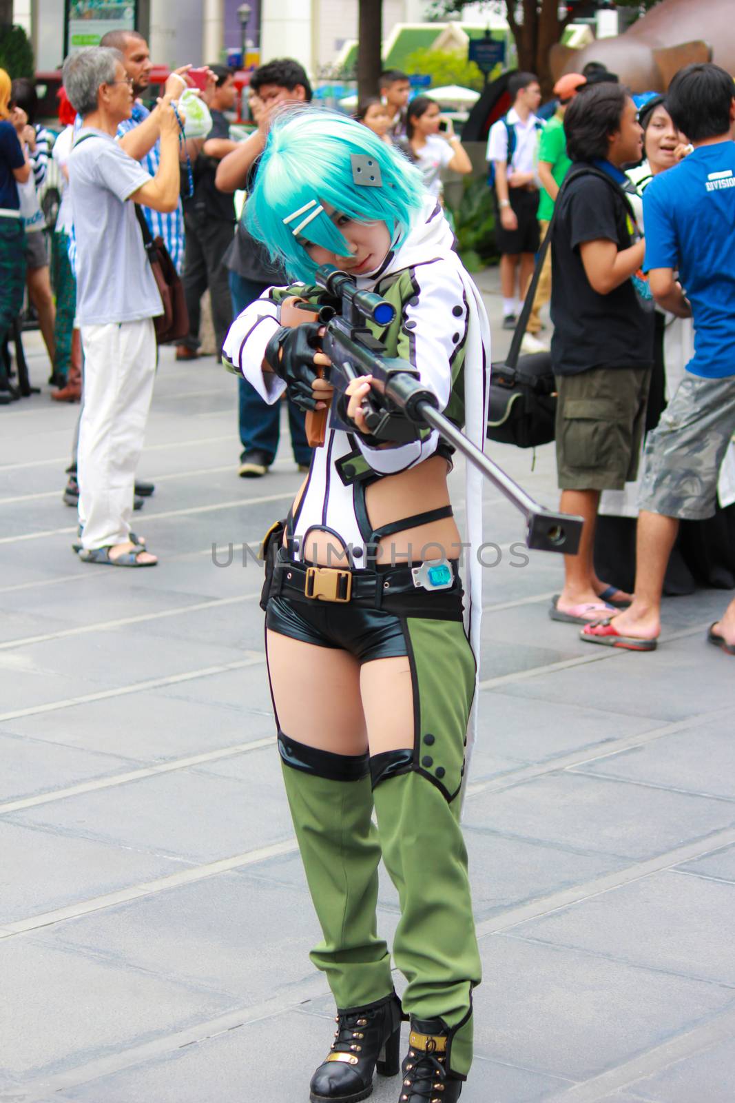 Bangkok - Aug 31: An unidentified Japanese anime cosplay Sinon pose  on August 31, 2014 at Central World, Bangkok, Thailand.