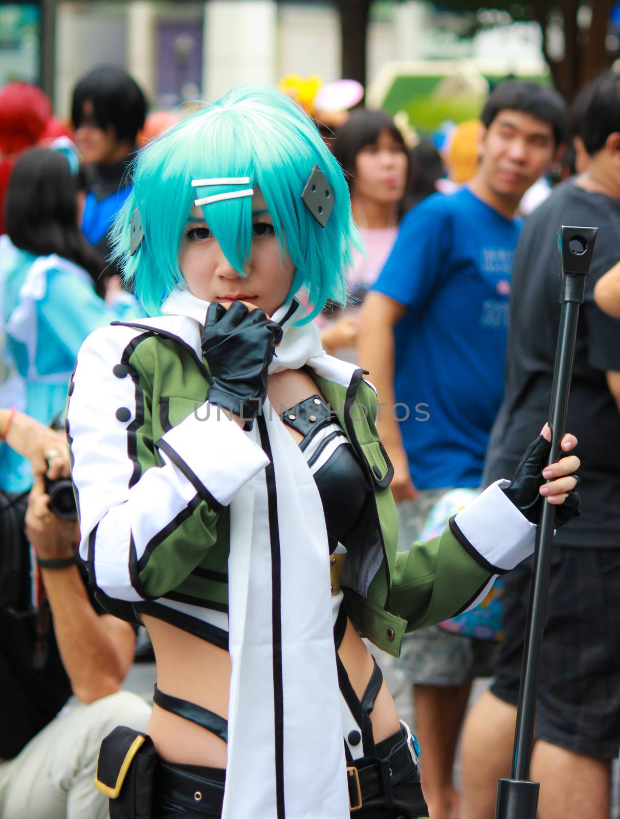 Bangkok - Aug 31: An unidentified Japanese anime cosplay Sinon pose  on August 31, 2014 at Central World, Bangkok, Thailand.