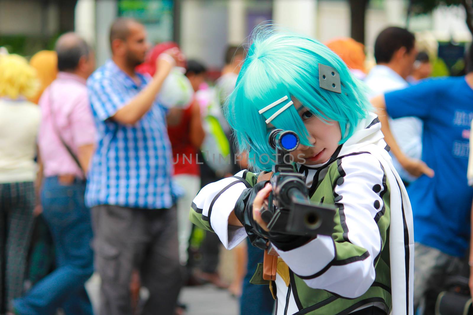 Bangkok - Aug 31: An unidentified Japanese anime cosplay Sinon pose  on August 31, 2014 at Central World, Bangkok, Thailand.