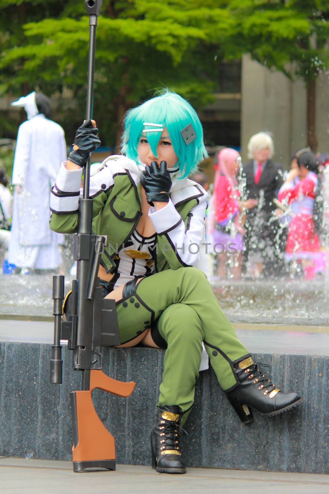 Bangkok - Aug 31: An unidentified Japanese anime cosplay Sinon pose  on August 31, 2014 at Central World, Bangkok, Thailand.