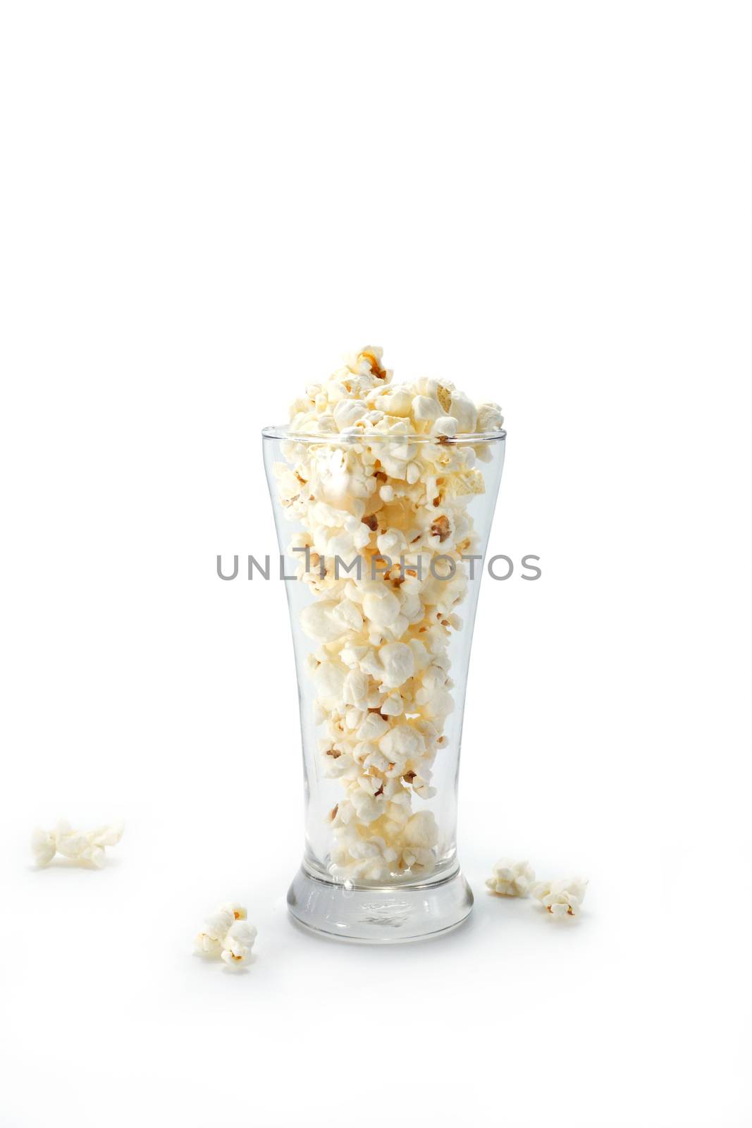 popcorn isolated on a whine background