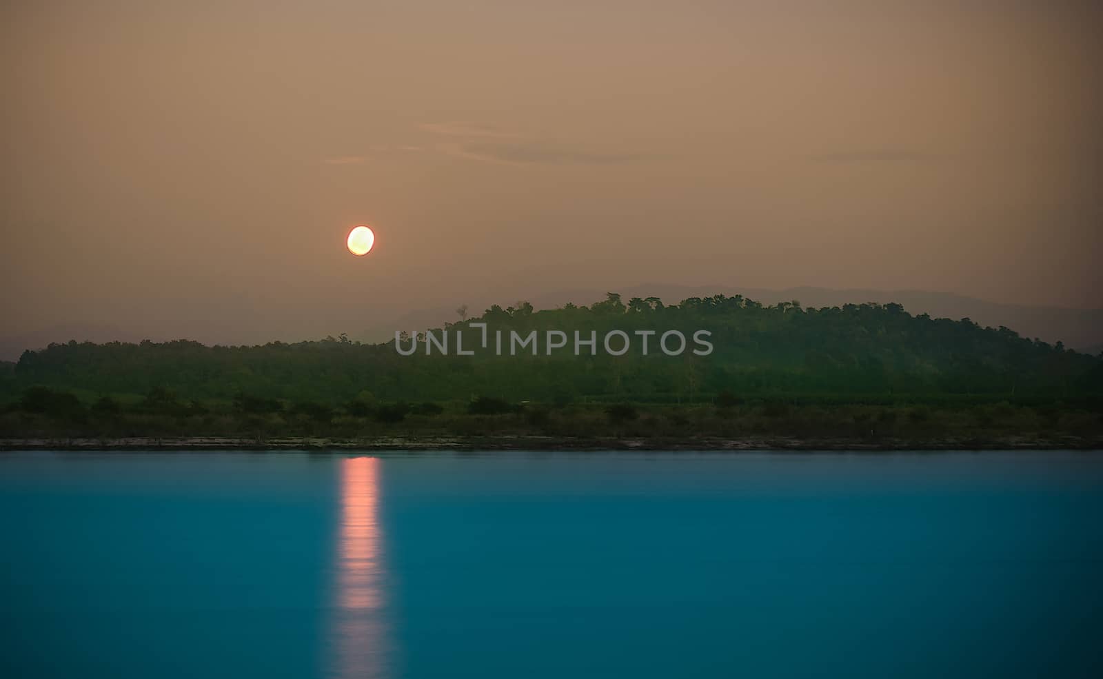 Reflection of Sunset on Mekong River by kobfujar