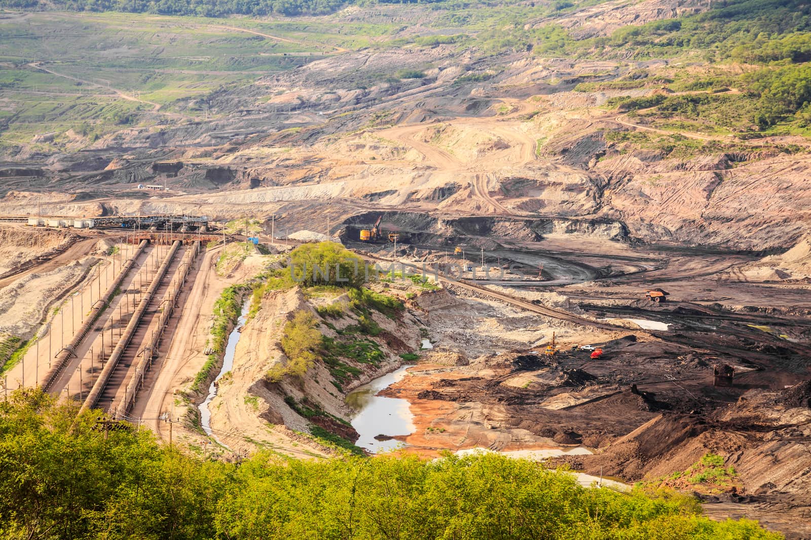 The site for extraction of lignite in lampang, thailand