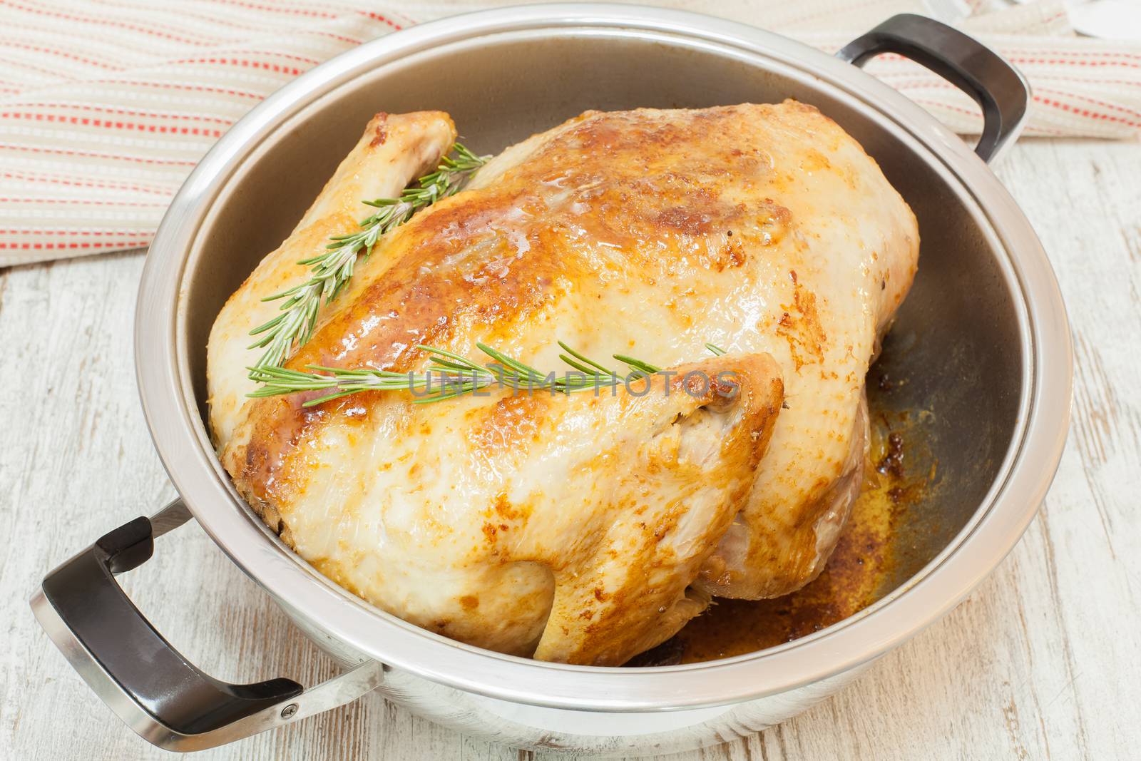 Roast turkey in pan by Slast20