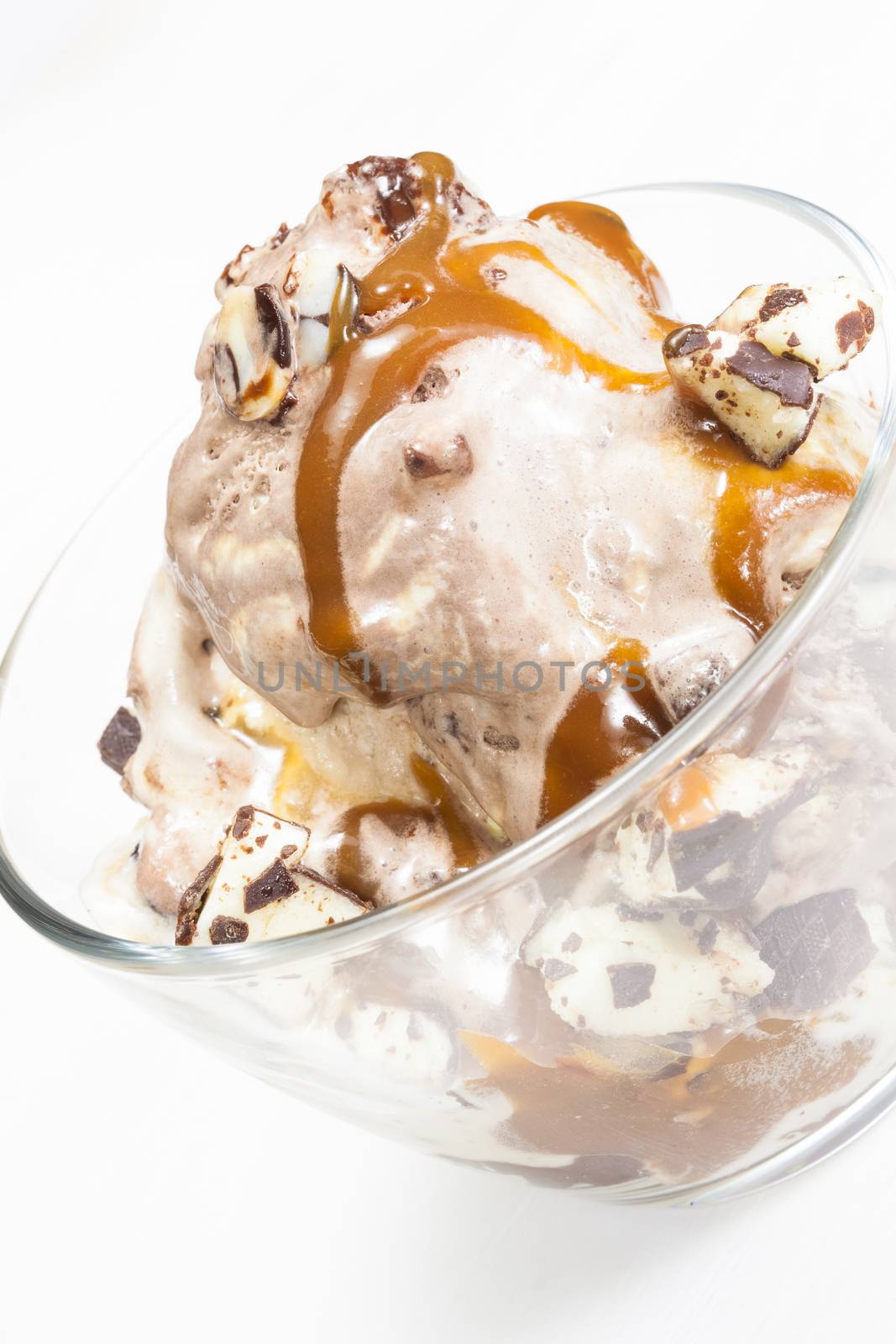 Ice Cream Sundae by Slast20