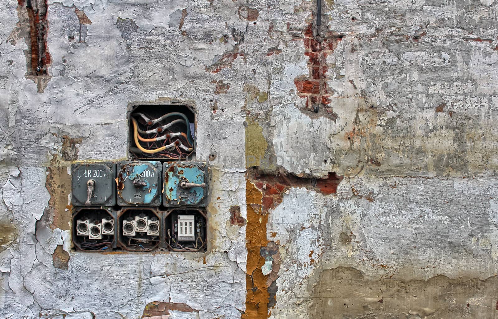 Old, vintage electrical system on the wall by sanzios