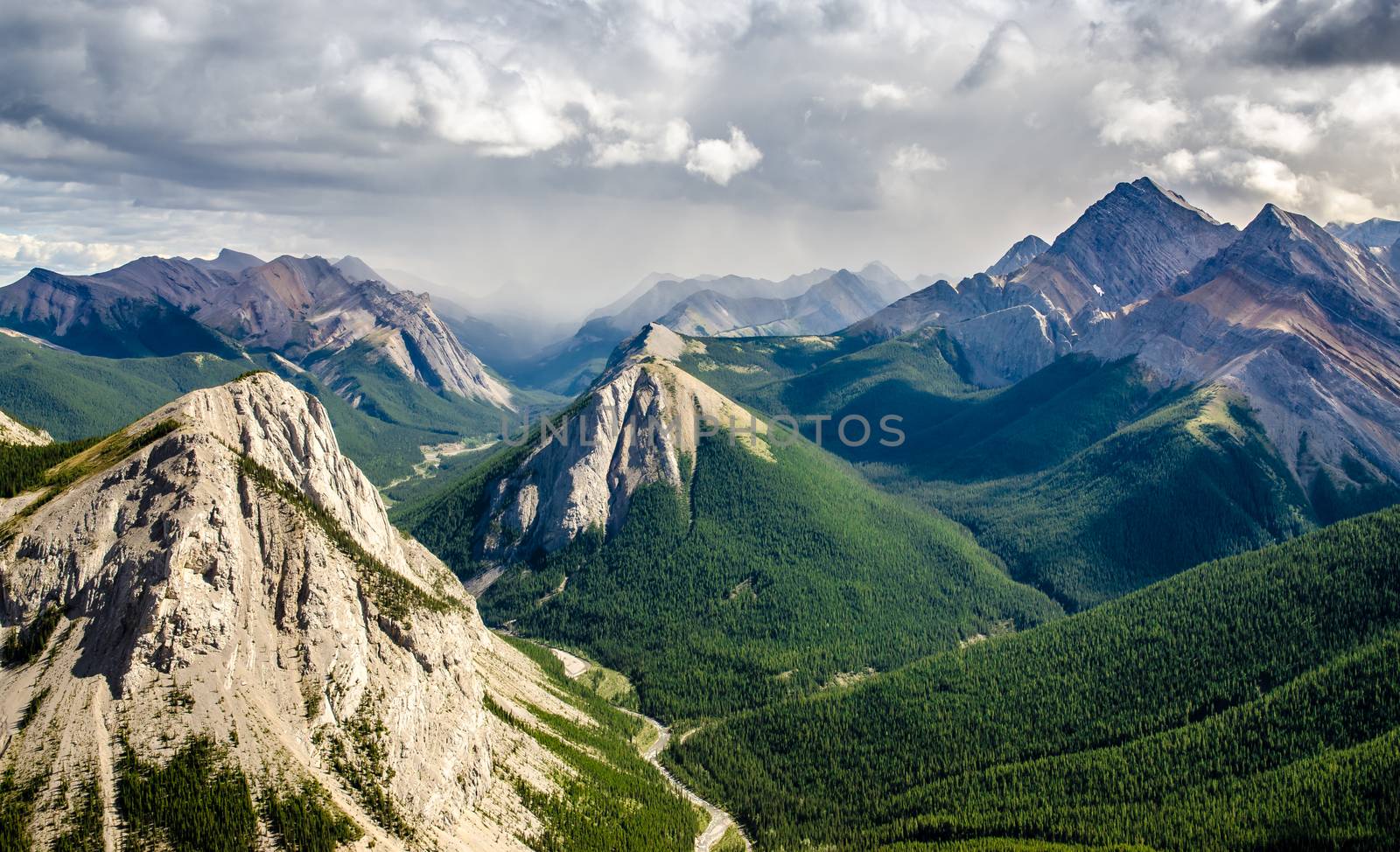 Mountain range landscape view in Jasper NP, Canada by martinm303