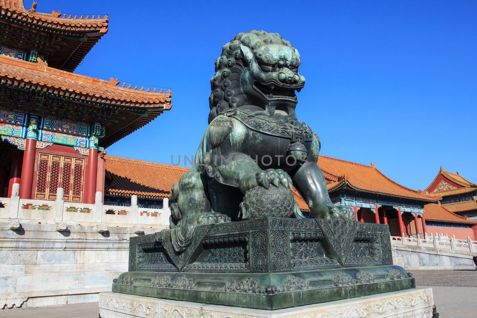 The Bronze Lion in the forbidden city