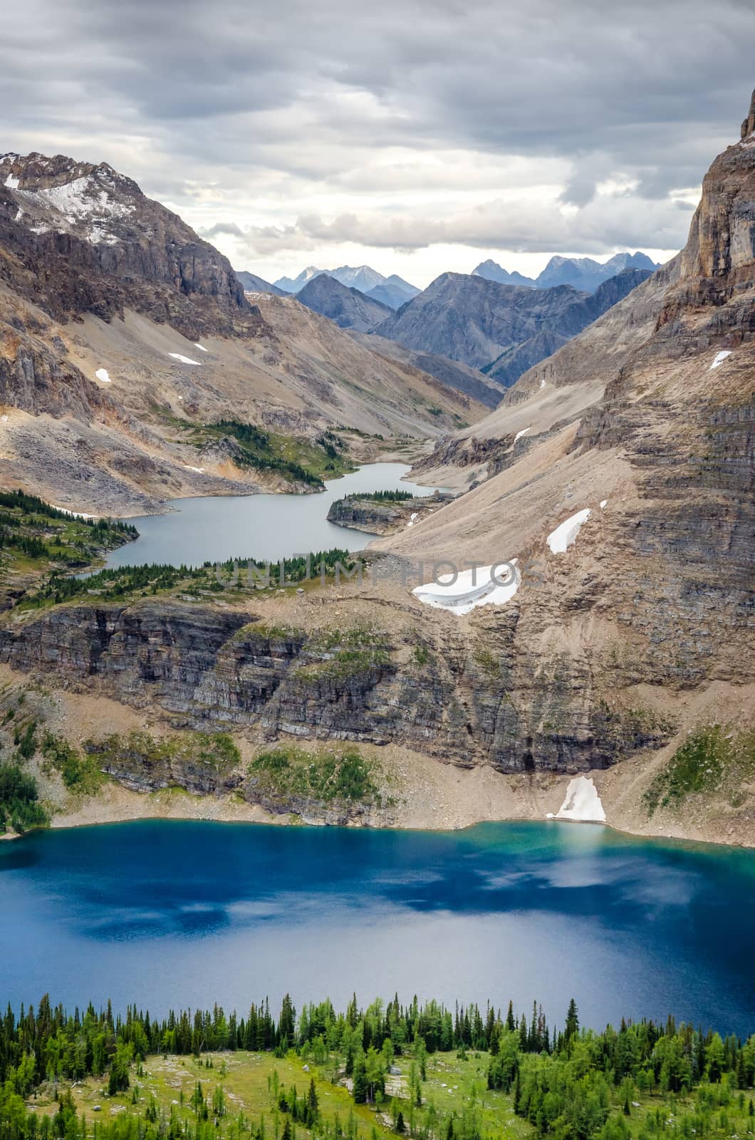 Wild landscape mountain range view, Alberta, Canada by martinm303