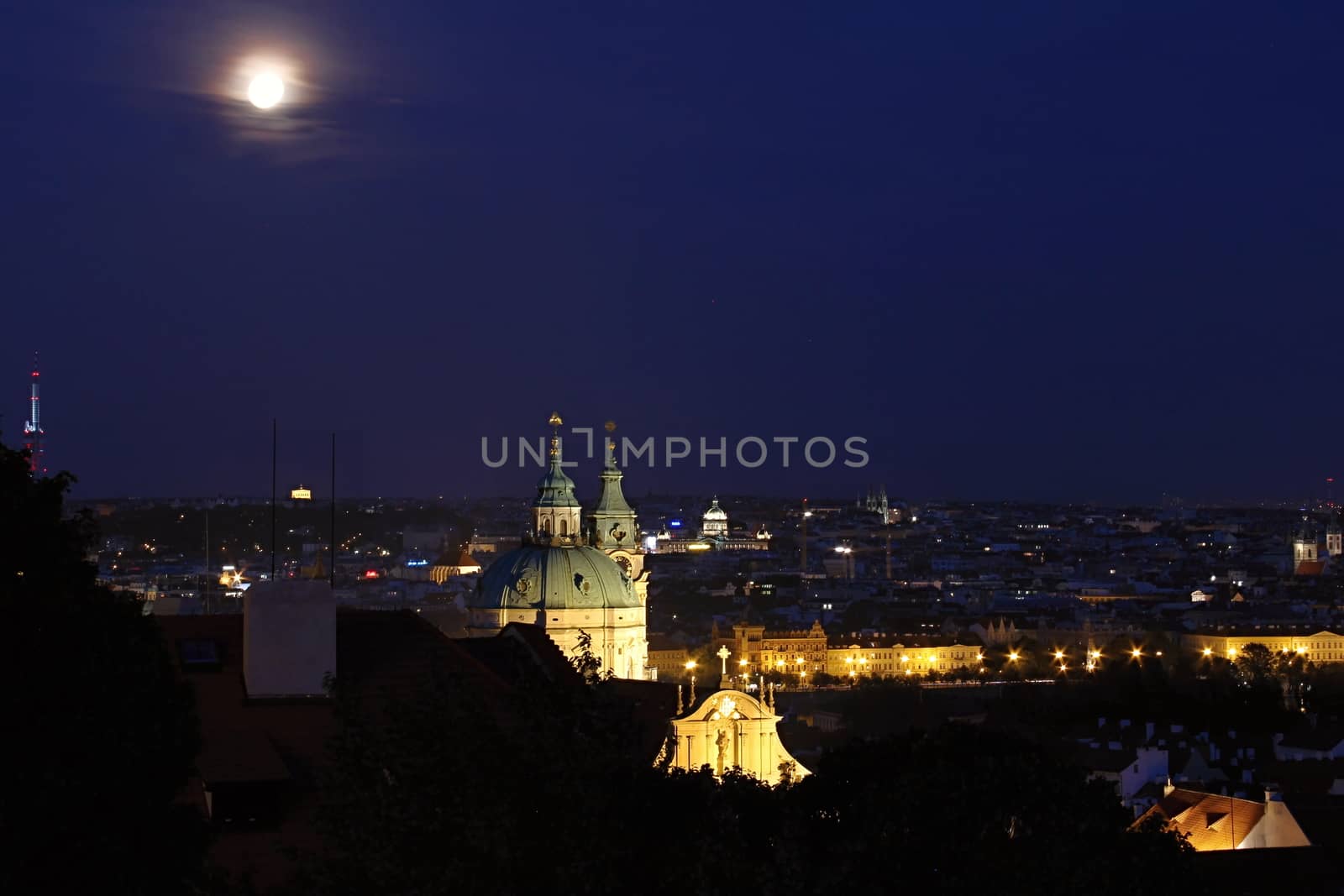 Photo shows details of Prague city at night.