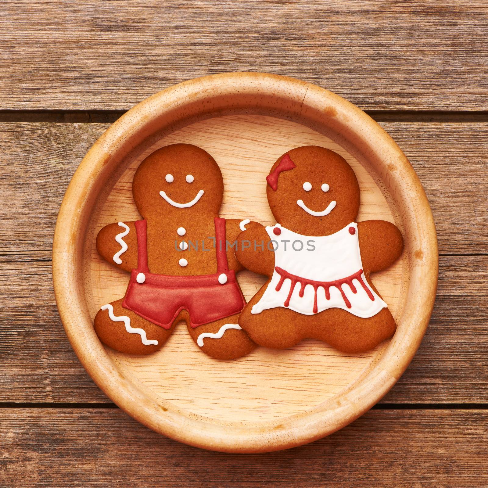 Christmas gingerbread couple by haveseen