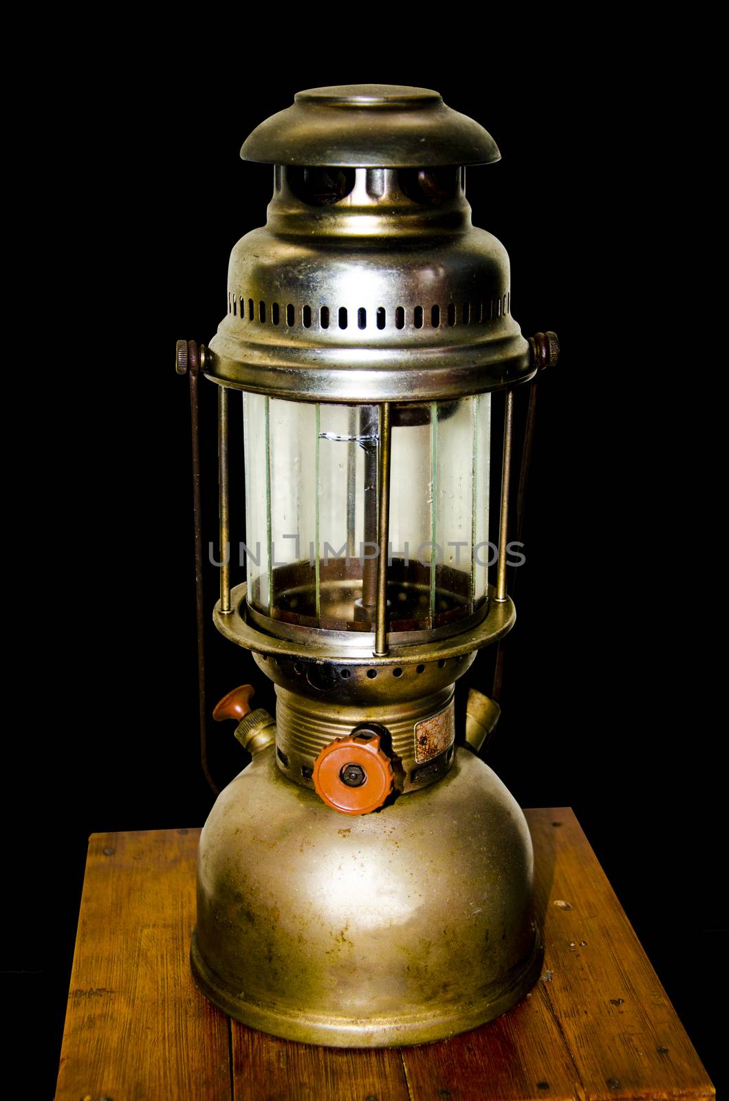 a old hurricane lamp