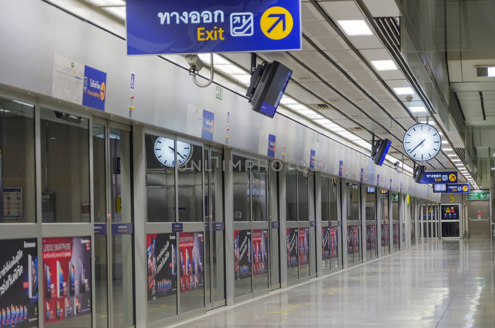 BANGKOK - JULY 18: night on an empty metro (MRT) station on JULY 18, 2014 in Bangkok, Thailand. The MRT serves more than 240,000 passengers each day.