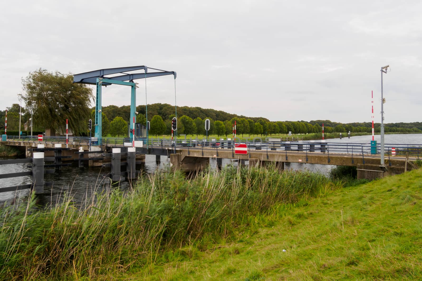 Dutch lifting bridge by frankhoekzema