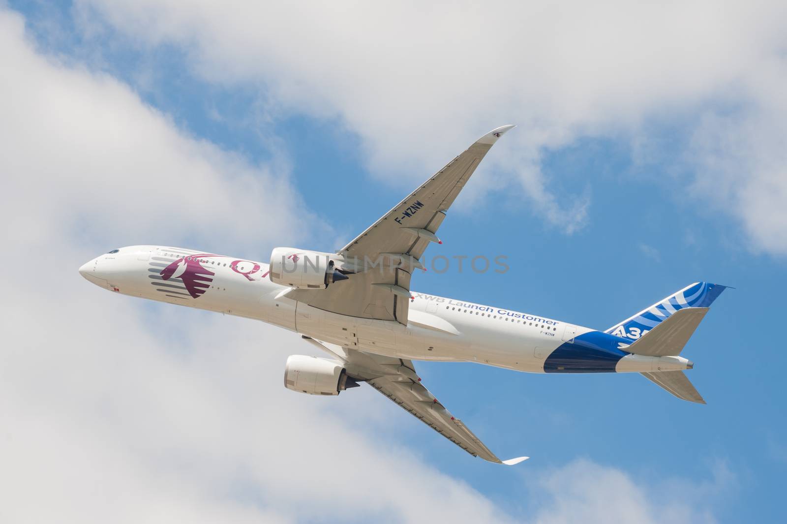 Qatar Airways Airbus A350 by nelsonart