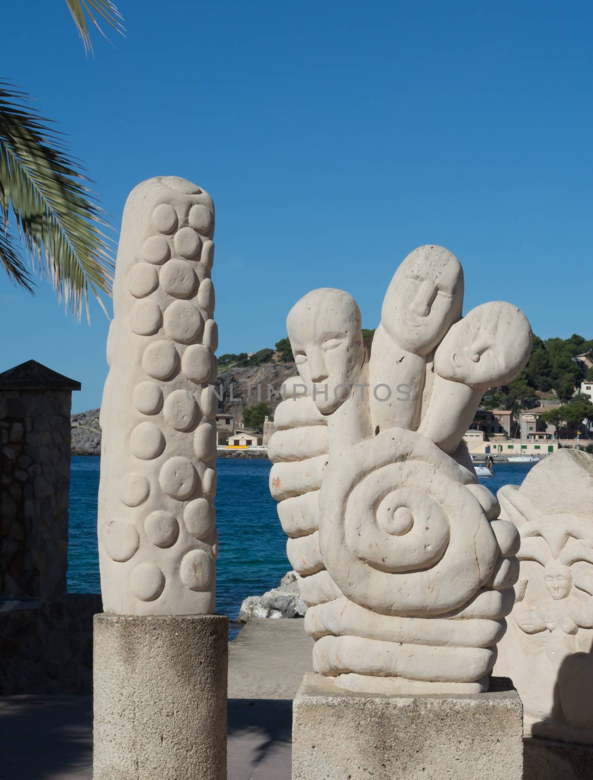 Sculptures Puerto Soller by ArtesiaWells