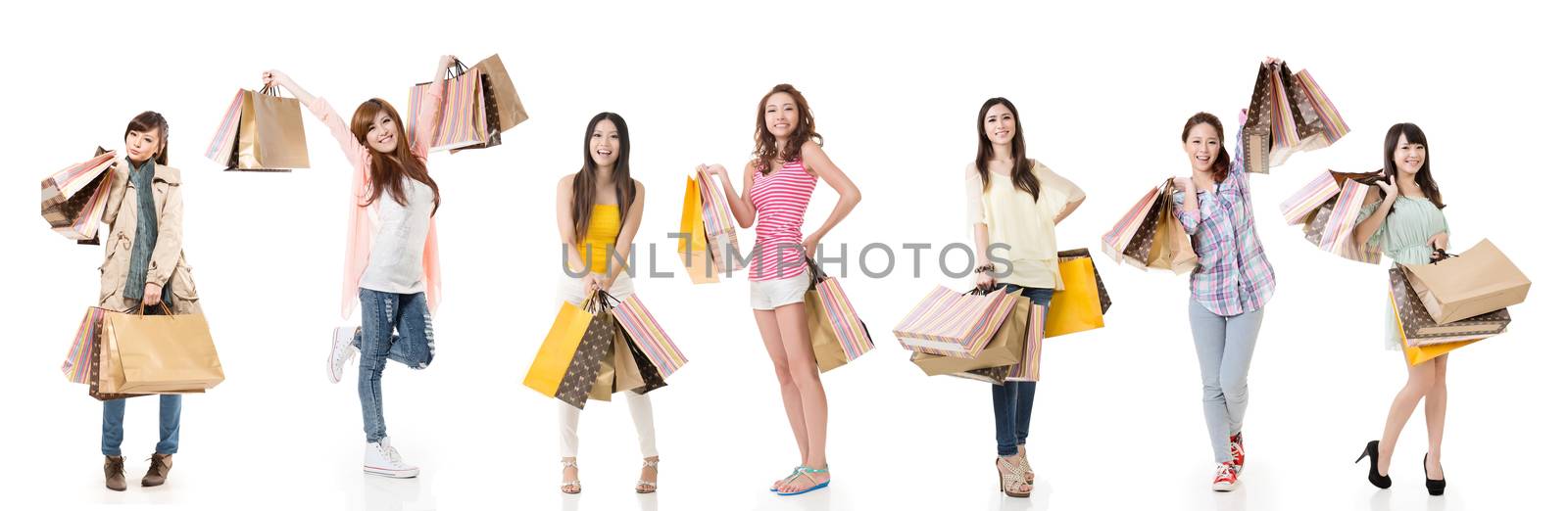 women shopping by elwynn