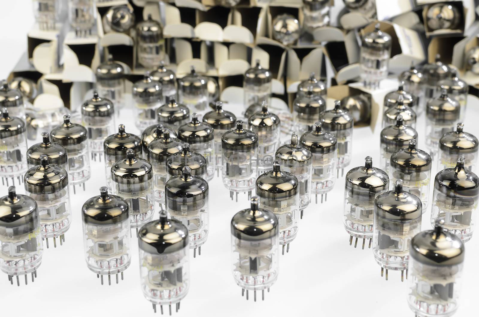 Electronic vacuum tubes of packing with new originals now obsolete.