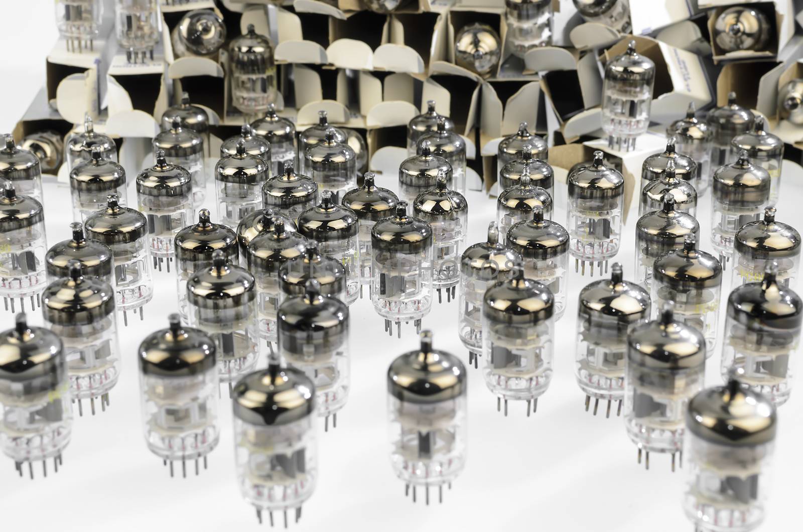 Electronic vacuum tubes of packing with new originals now obsolete.