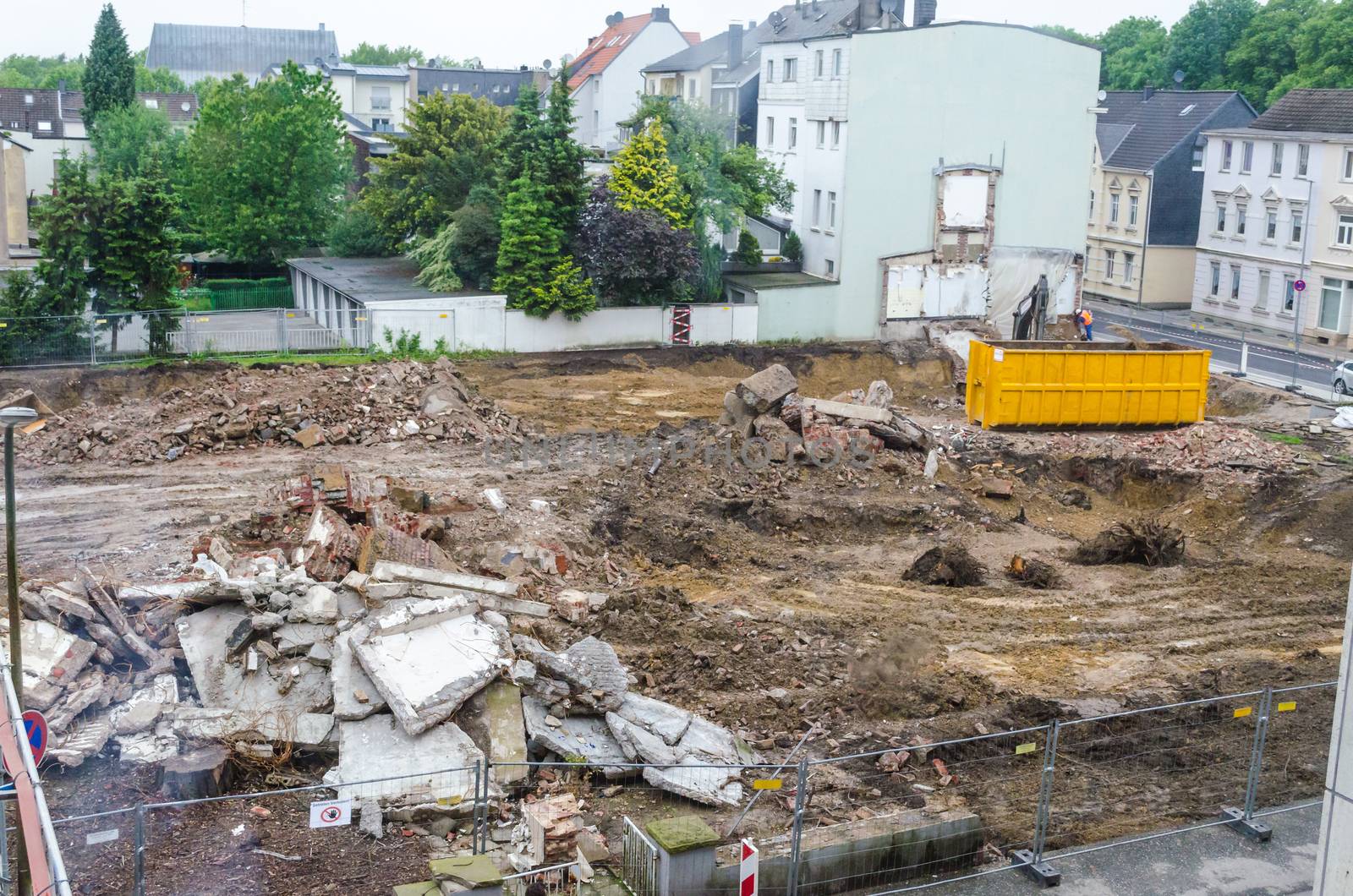 Demolition of an old office building in a city center