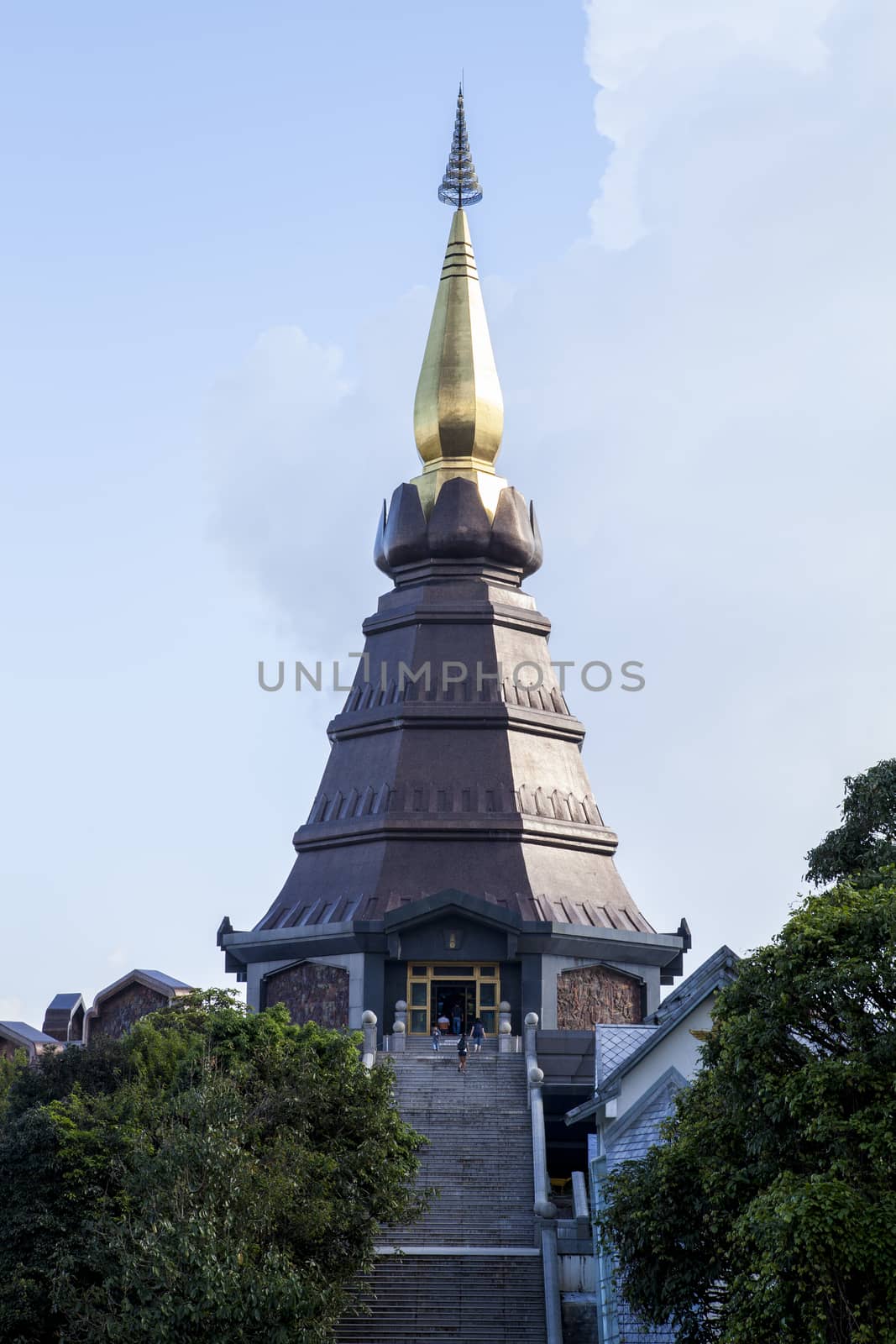 Pagoda took the title of King and Queen of Thailand.