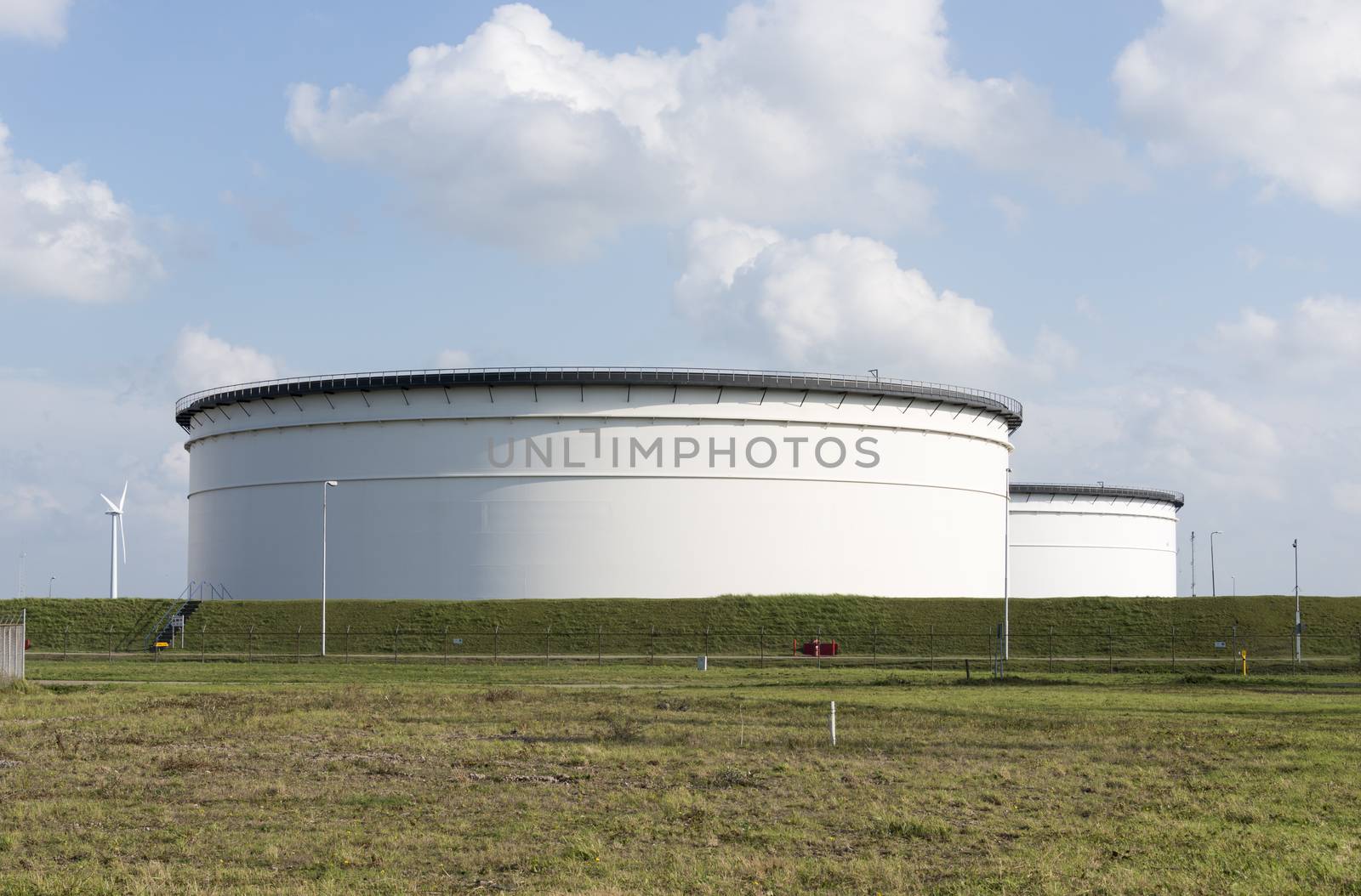 oil storage tanks rotterdam europoort