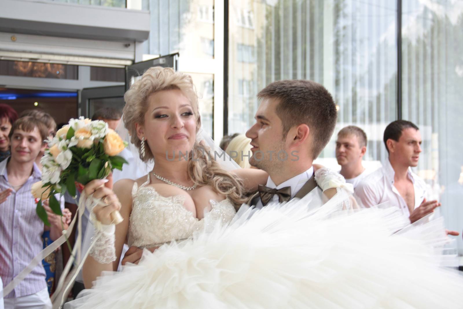 Young married couple in the wedding day