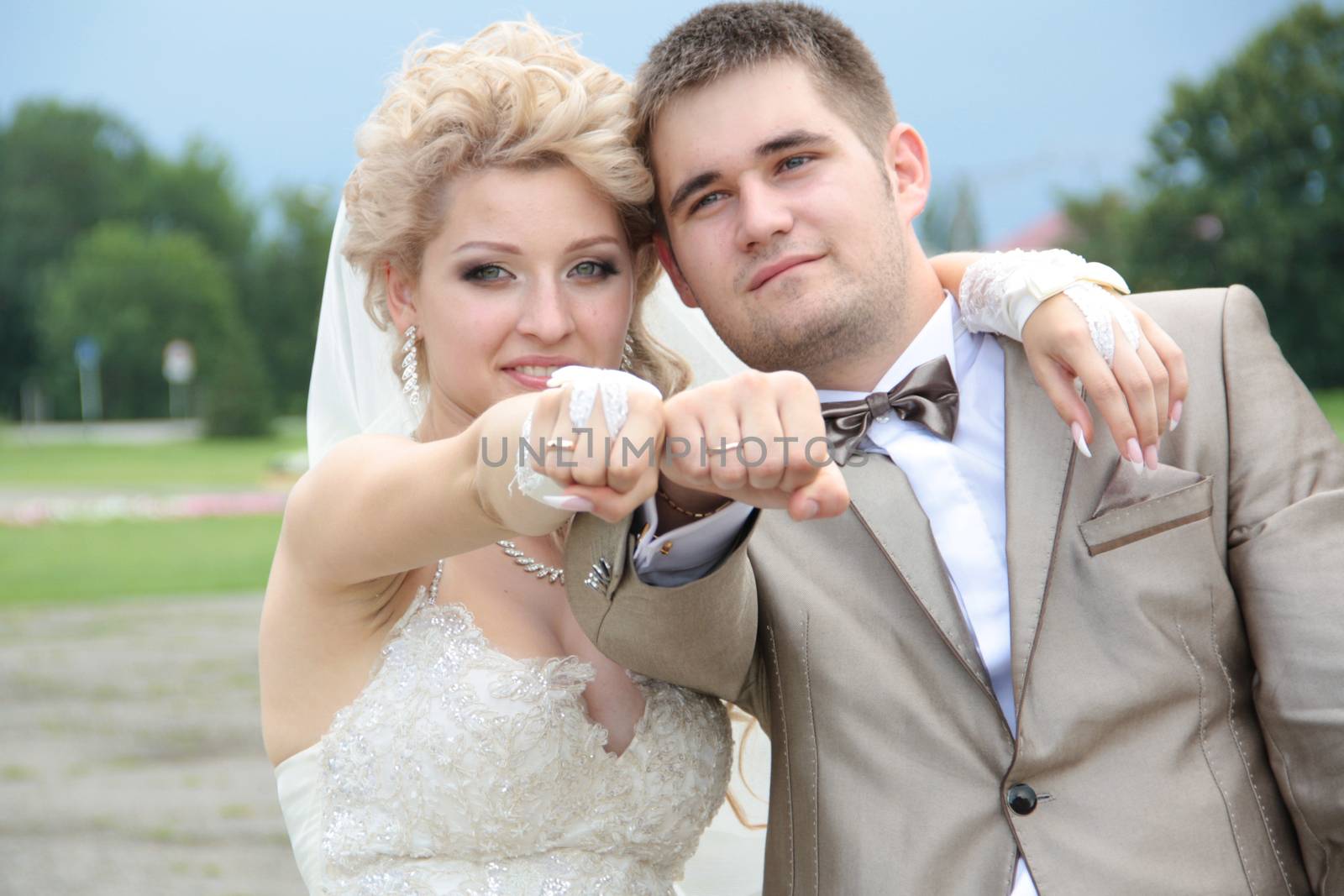 Young married couple in the wedding day