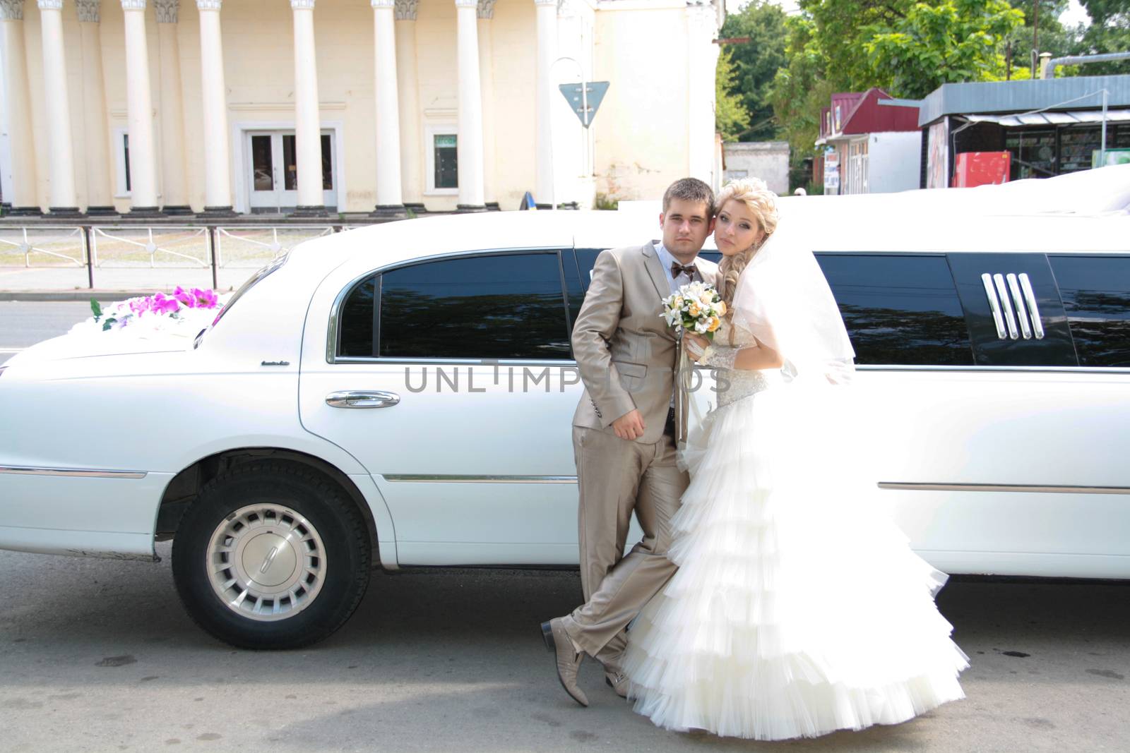 Young married couple in the wedding day