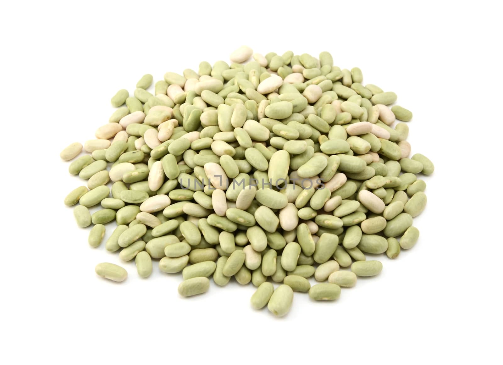 Flageolet beans, isolated on a white background