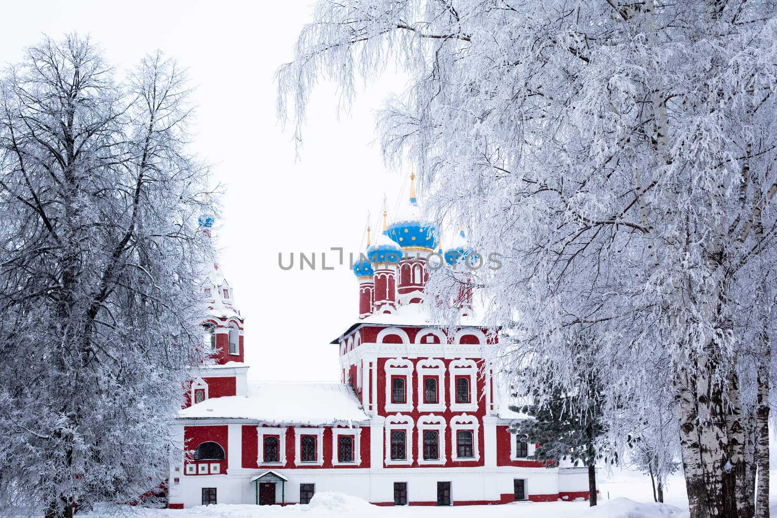Winter church by foaloce