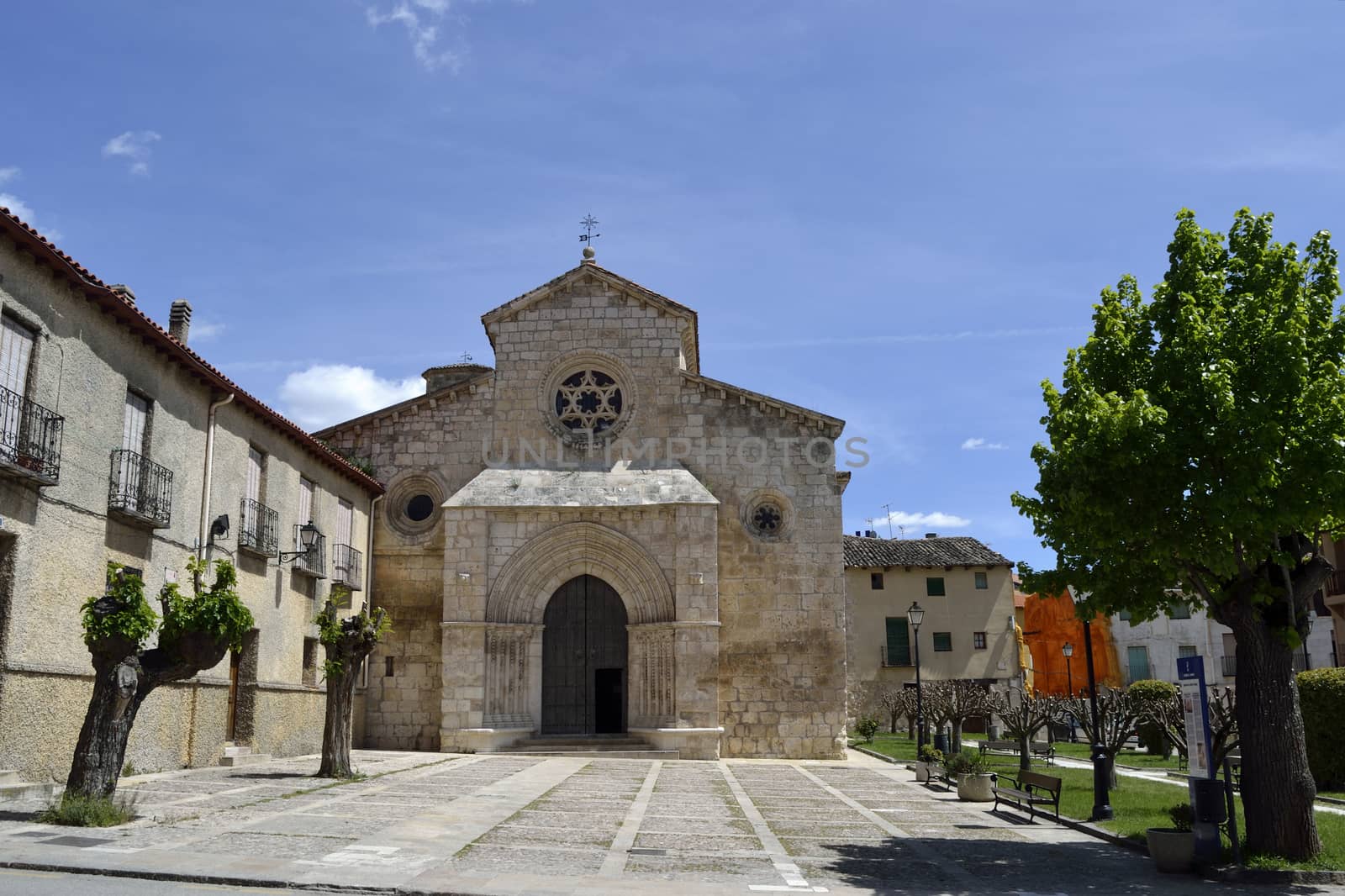San Felipe church, Brihuega, Spain by ncuisinier