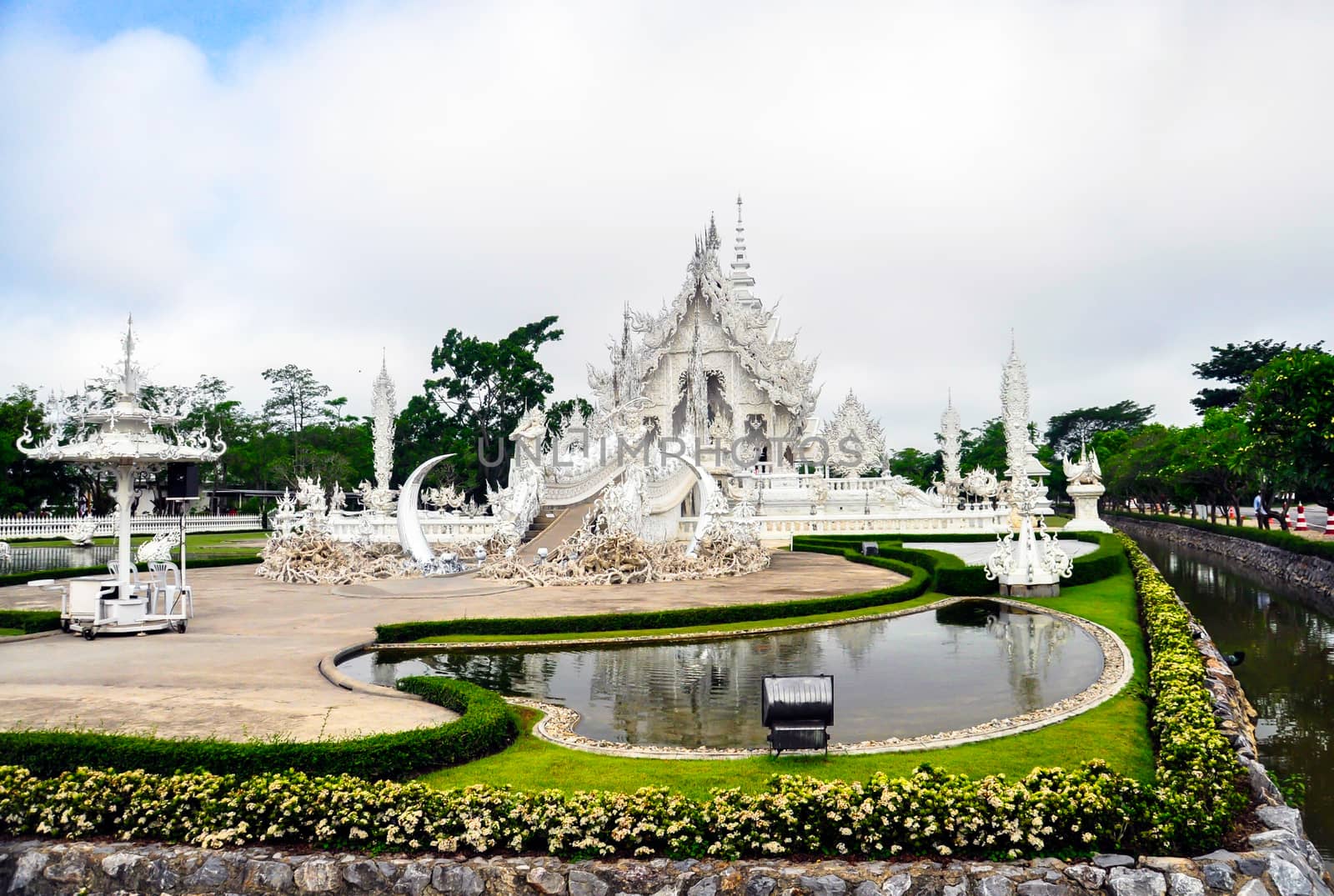 Wat Rong Khun in Chiang Rai, Thailand, the beautiful temple is integration of traditional Thai architecture and the surreal, more well-known of foreigners as the "White Temple".