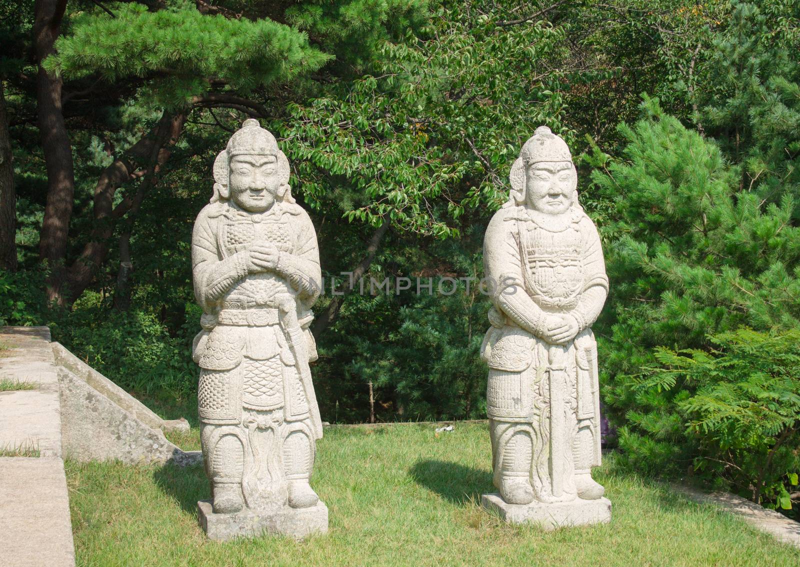 stone statue on the tomb of king conmin by Mieszko9