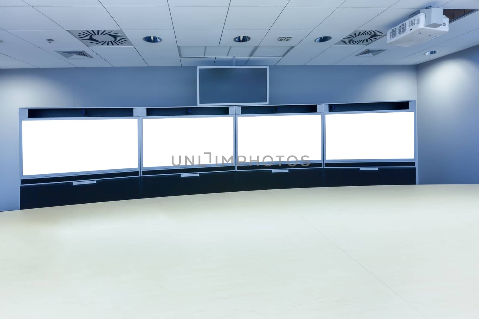 teleconferencing and telepresence business meeting room