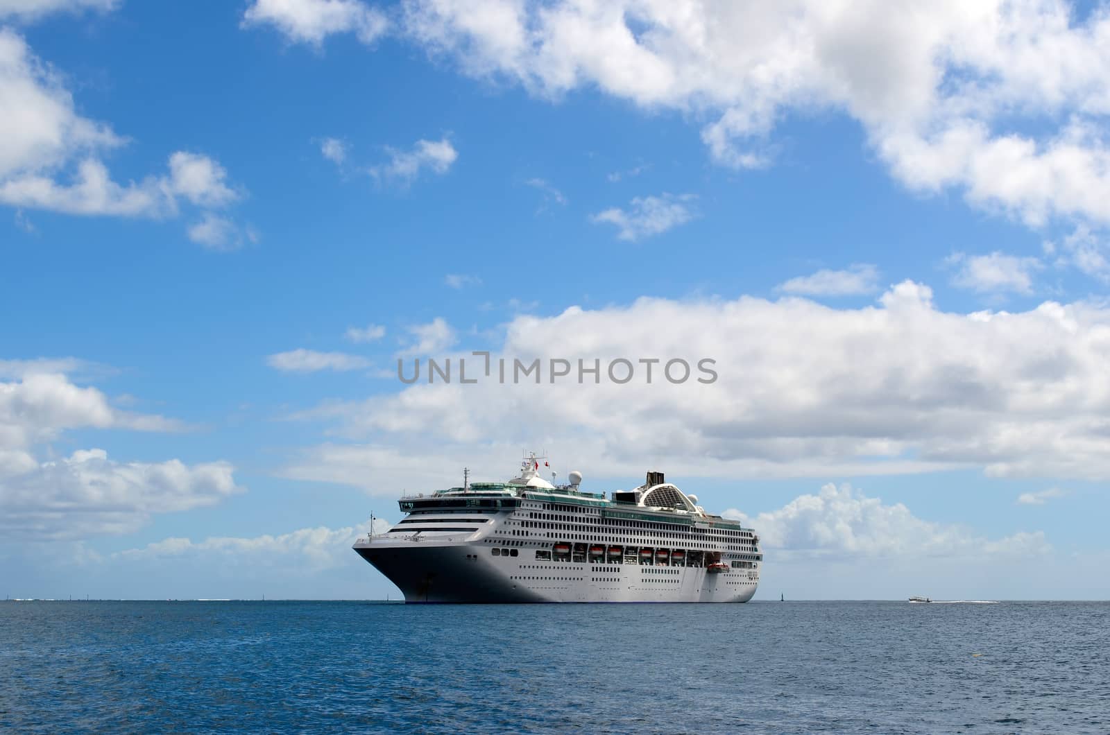 Cruise ship in the sea by pljvv