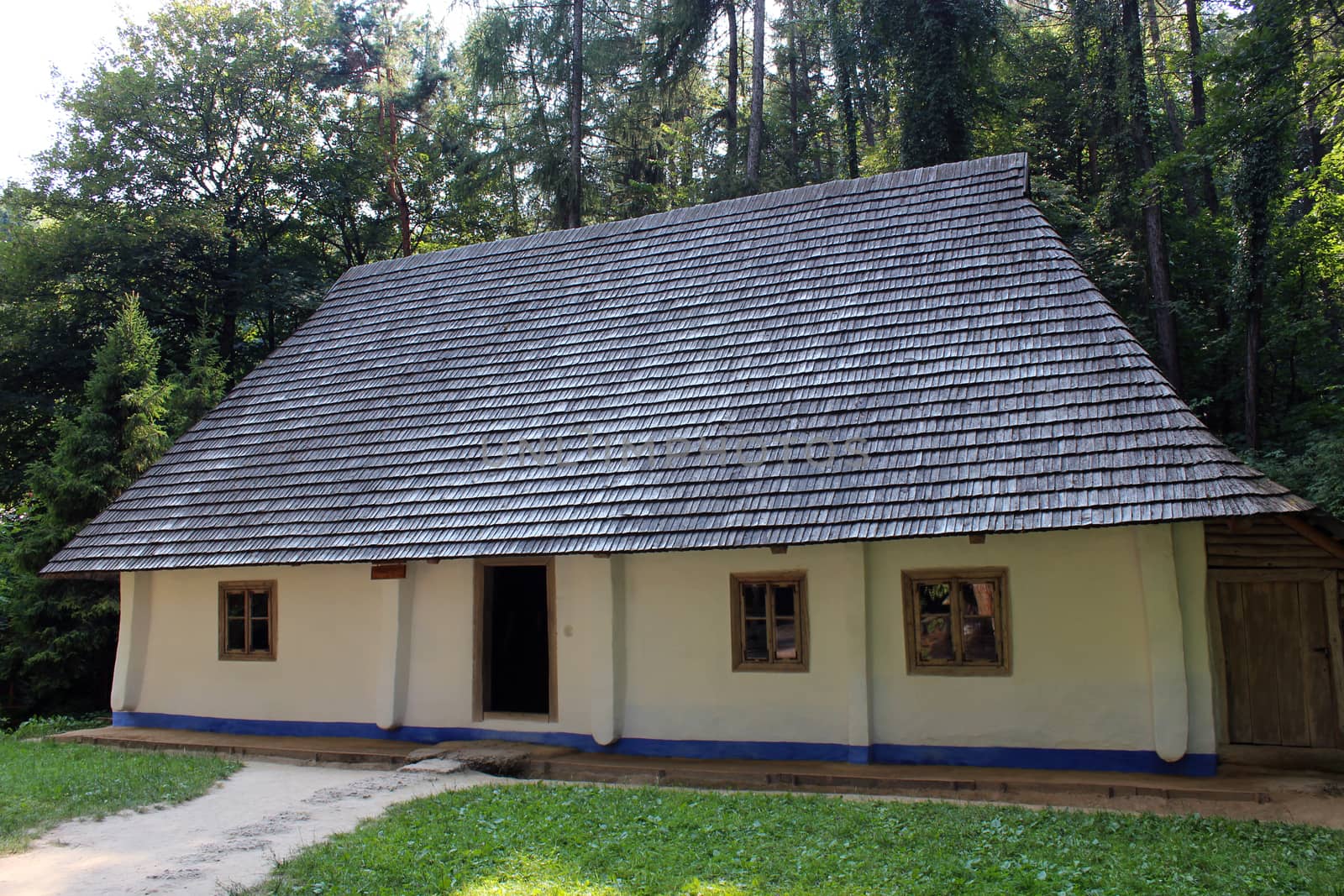 old rural house in Carpathian region by alexmak