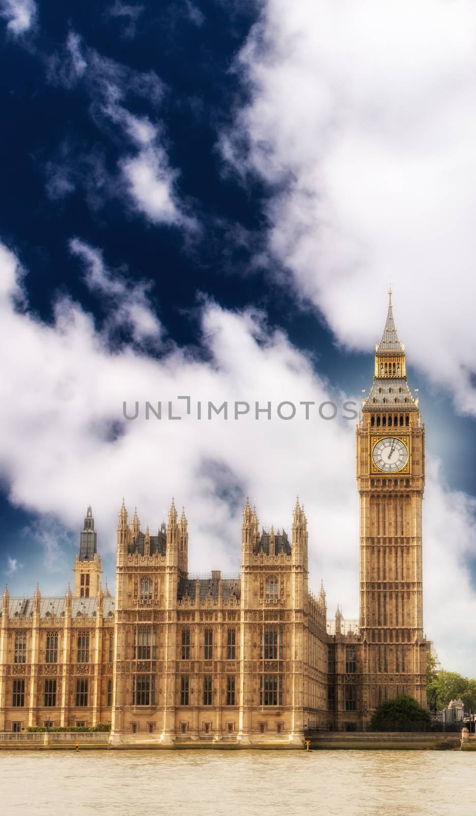 Wonderful view of Houses of Parliament, London.