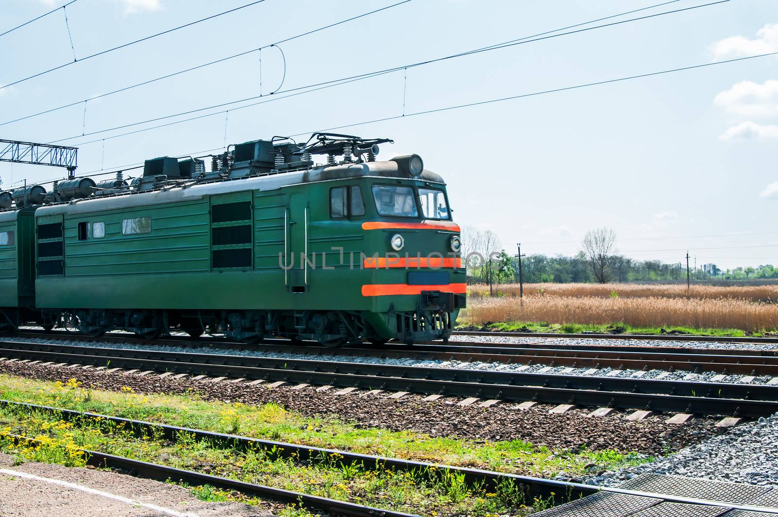 Diesel local train in Russia.  by zeffss