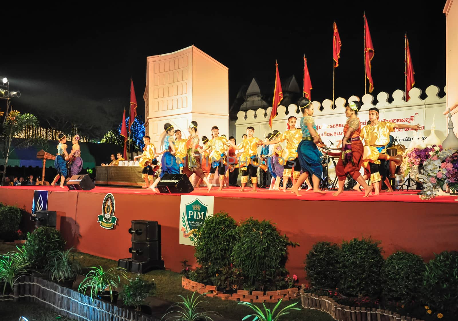 Lopburi, Thailand.- February 21, 2014 : The cultural drum dance show in the event King Narai Reign Fair 2014, take place in the Narai Ratchaniwet,on February 21, 2014 in Lopburi, Thailand.