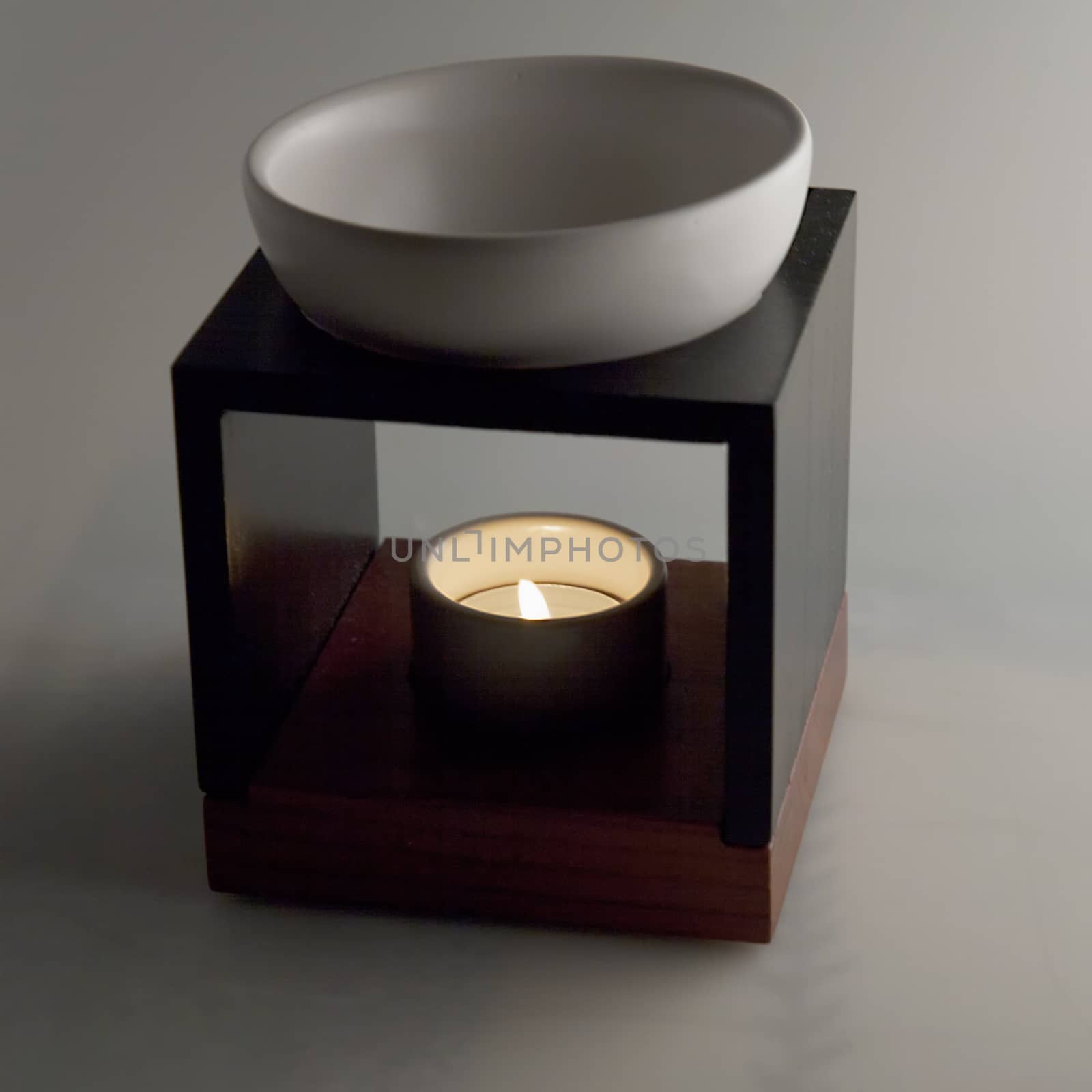 Scent diffuser by Koufax73