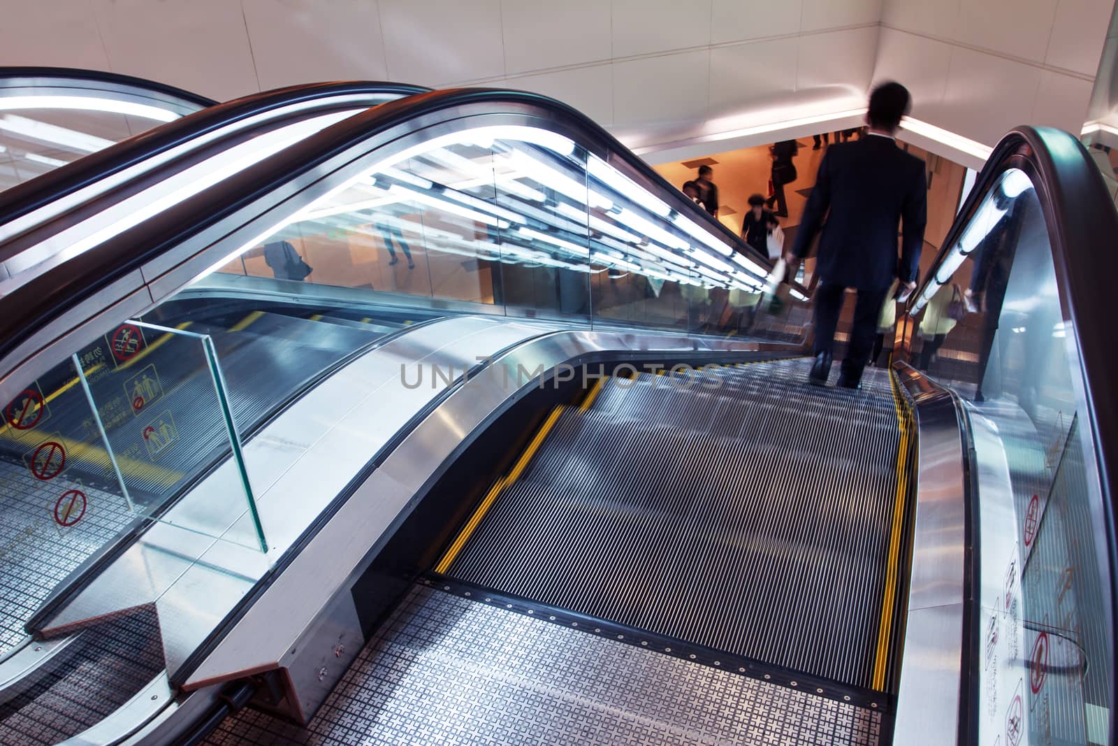 Elevator in shopping malls,with sllow shutter