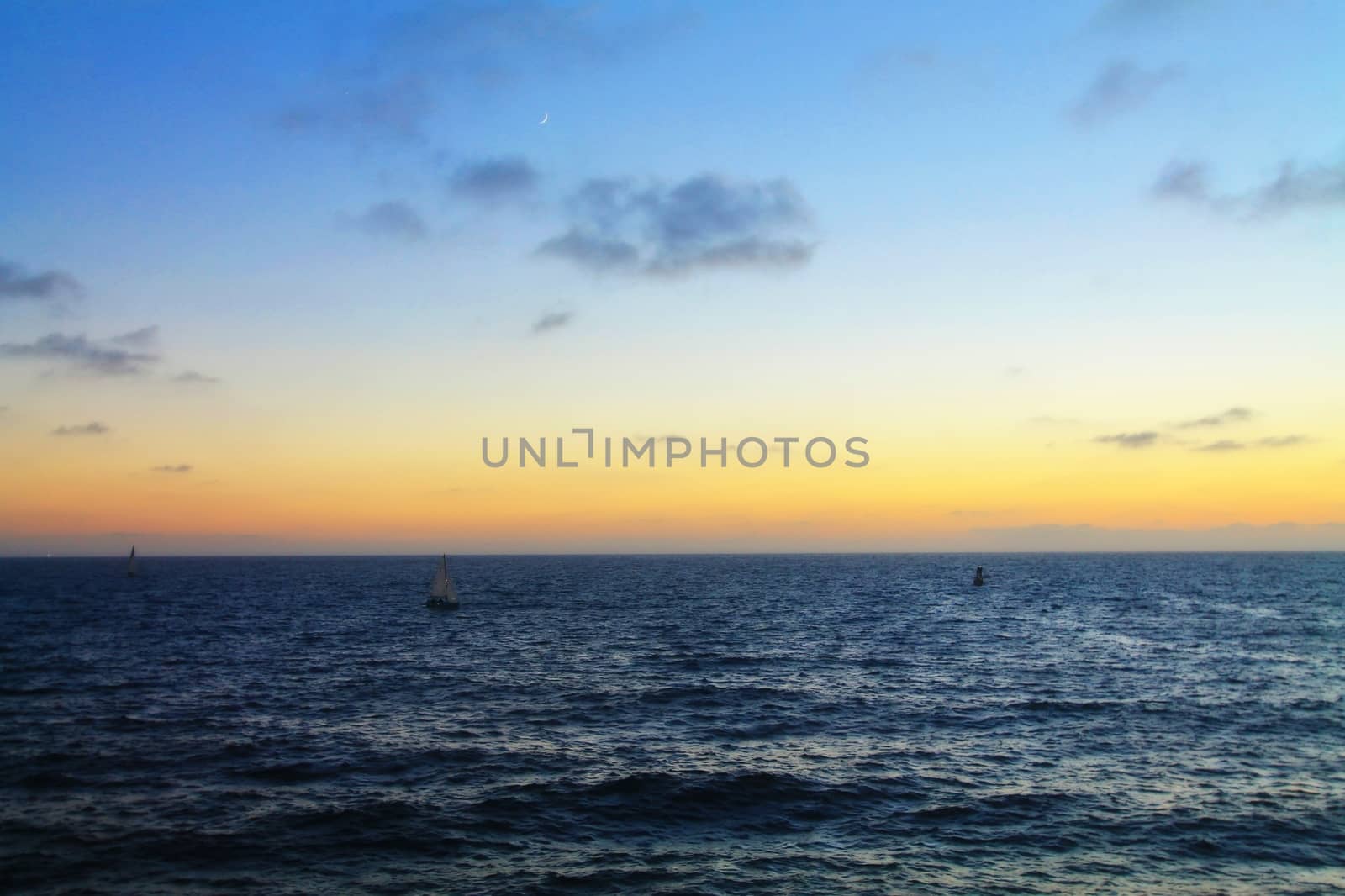 Beach sunset at Redondo beach.