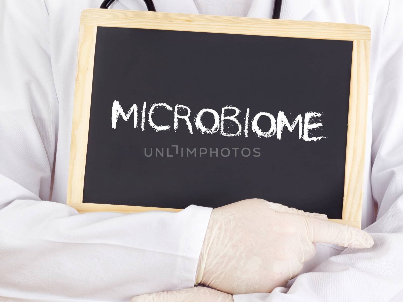 Doctor shows information: microbiome by gwolters